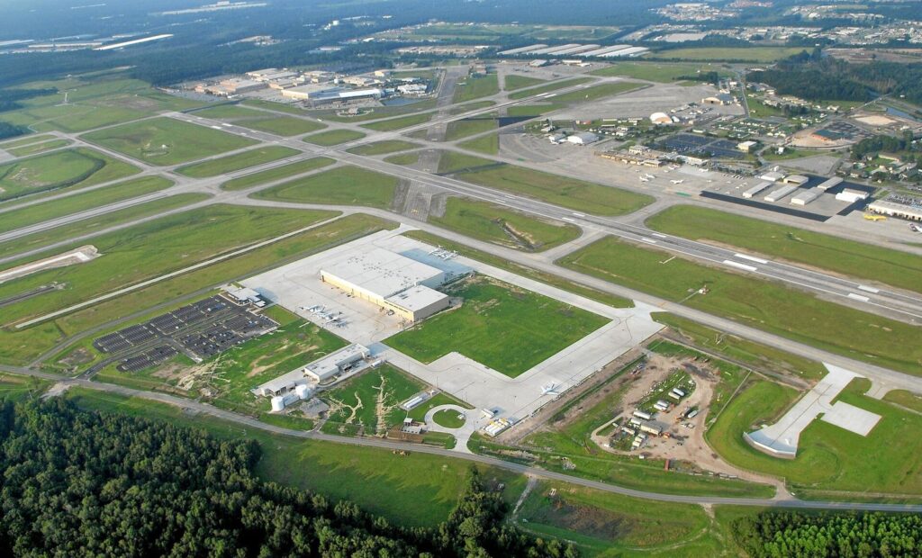 Savannah airport to downtown transportation: aerial view of the runways and buildings of Savannah/Hilton Head International Airport